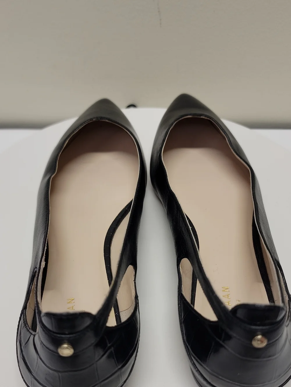 Cole Haan Vintage Black Pointed Toe Leather Flats Sz 9